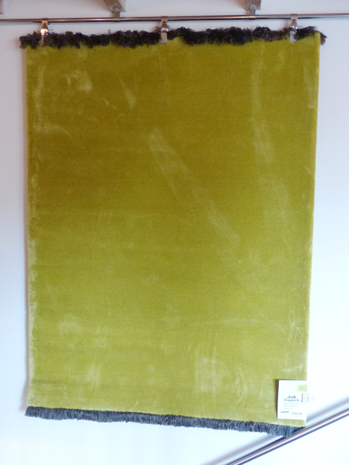 teppich-goldfarben-moebel-schmidt-wetzlar